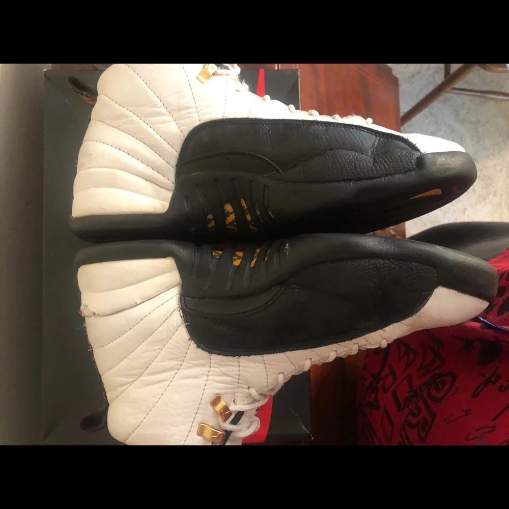 Jordan 12 OG Taxi (1996) Size 12